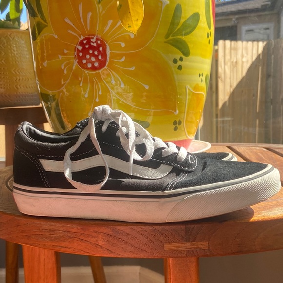 Vans Shoes - Women’s Vans Ward Canvas Sneakers